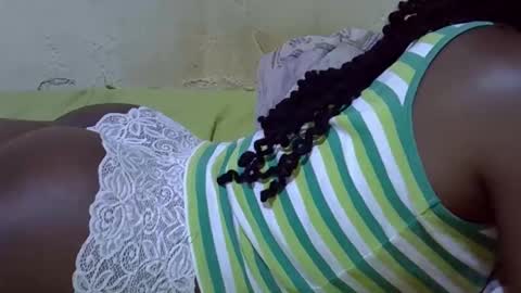 Snapshot of slim_girl3 chatting on February 12, 2026, 7:31 pm slim_girl3 online show from February 12, 2026, 7:31 pm