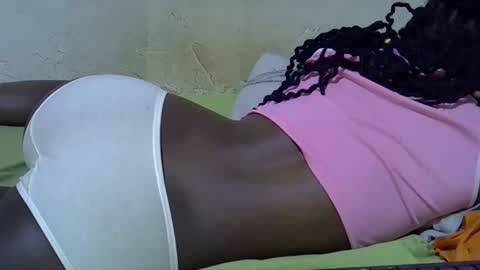 Snapshot of slim_girl3 chatting on February 27, 2026, 1:00 pm slim_girl3 online show from February 27, 2026, 1:00 pm