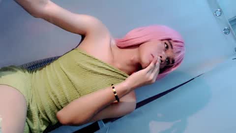 Snapshot of slim_nathalia chatting on April 23, 2026, 2:13 am slim_nathalia online show from April 23, 2026, 2:13 am