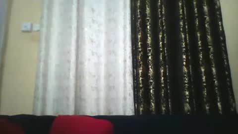 slim_petite_ebony online show from March 18, 2026, 10:29 am