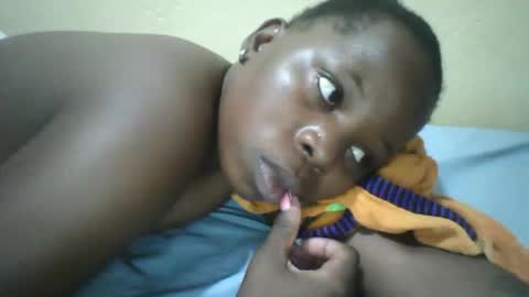 slim_petite_ebony online show from May 16, 2026, 8:07 pm
