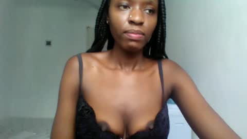 Snapshot of slimandthick1 chatting on April 23, 2026, 7:09 am slimandthick1 online show from April 23, 2026, 7:09 am