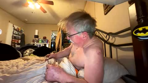 slimjim061560 online show from February 16, 2026, 5:03 am