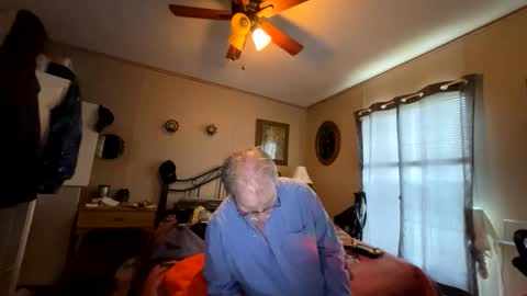 slimjim061560 online show from March 14, 2026, 6:24 pm