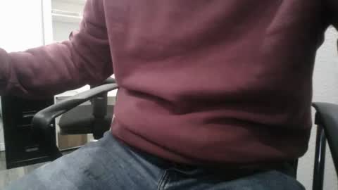 Snapshot of slimjimorange9 chatting on October 16, 2025, 7:04 pm slimjimorange9 online show from October 16, 2025, 7:04 pm