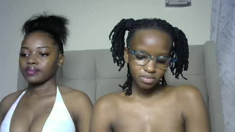 Snapshot of slimthicky_12 chatting on June 23, 2026, 10:30 pm slim online show from June 23, 2026, 10:30 pm