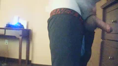 Snapshot of slips991 chatting on November 10, 2025, 2:49 pm slips991 online show from November 10, 2025, 2:49 pm