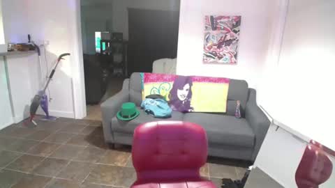 Snapshot of slomoblendz chatting on March 11, 2025, 10:51 am slomoblendz online show from March 11, 2025, 10:51 am