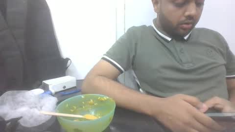 Snapshot of slothslav chatting on March 1, 2025, 8:02 am slothslav online show from March 1, 2025, 8:02 am