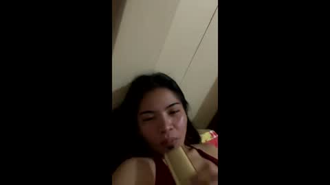 slut_ellaxx online show from March 18, 2026, 4:54 pm