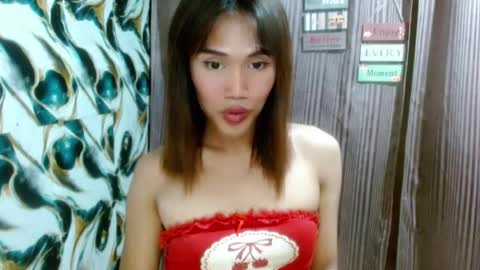 Snapshot of slutqueen_raz chatting on July 14, 2026, 11:54 pm Raz online show from July 14, 2026, 11:54 pm