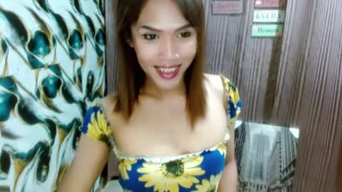 Snapshot of slutqueen_raz chatting on July 25, 2026, 9:01 pm Raz online show from July 25, 2026, 9:01 pm