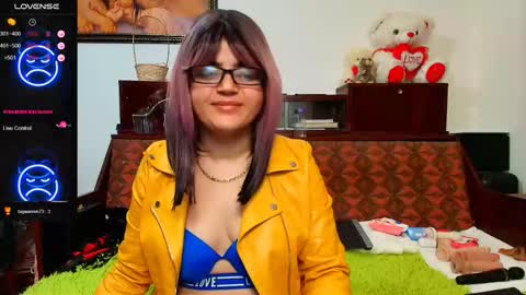 Snapshot of slutty_milf_bitch chatting on November 2, 2025, 11:45 am Ana    online show from November 2, 2025, 11:45 am