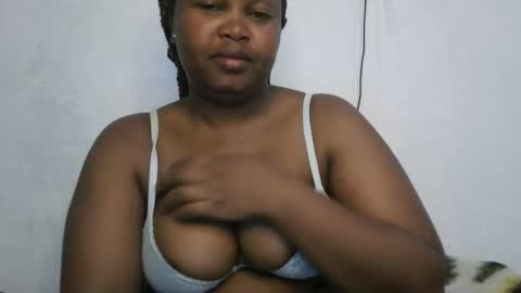 slutty_shan online show from October 22, 2025, 4:24 am