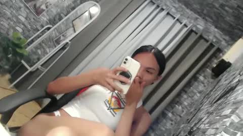 CHIE CHIE online show from February 27, 2025, 6:09 pm