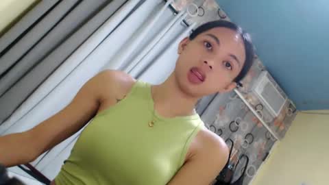 CHIE CHIE online show from April 16, 2026, 9:39 pm