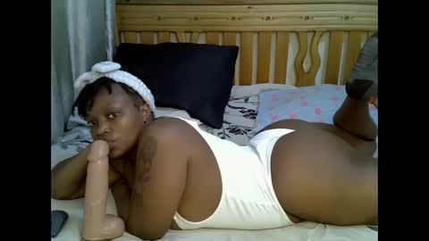 sluttydevil6 online show from September 15, 2025, 1:38 am