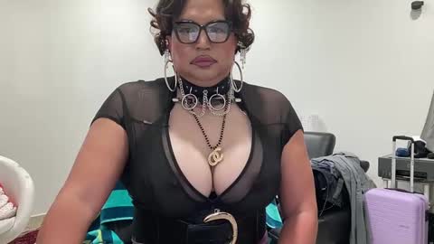 Snapshot of sluttygina1 chatting on December 30, 2024, 5:55 pm sluttygina1 online show from December 30, 2024, 5:55 pm