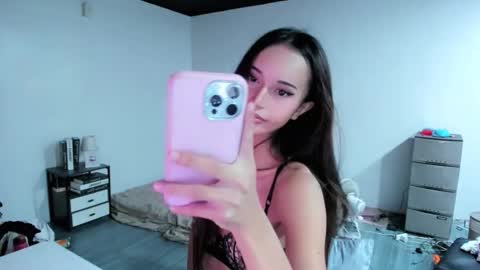 Fansly SluttyKaye -DONT FORGET TO FOLLOW AND THUMBS UP online show from October 20, 2025, 1:39 am