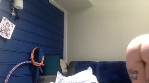 Snapshot of sluttylittlexxx chatting on December 1, 2025, 12:48 am SluttyLittleXXX online show from December 1, 2025, 12:48 am