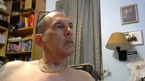 Snapshot of sluttyslave81 chatting on February 7, 2025, 9:05 am sluttyslave81 online show from February 7, 2025, 9:05 am