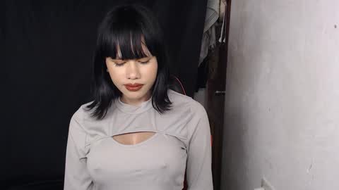 Jennifer online show from December 14, 2025, 1:05 pm