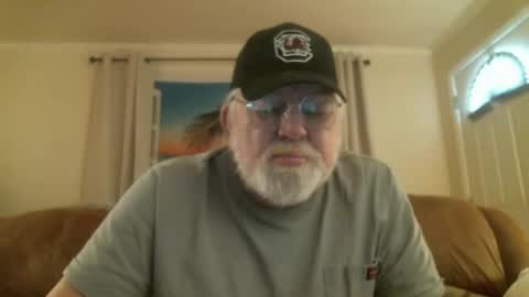 Snapshot of slydevi1 chatting on October 19, 2025, 7:58 pm Slydevil online show from October 19, 2025, 7:58 pm