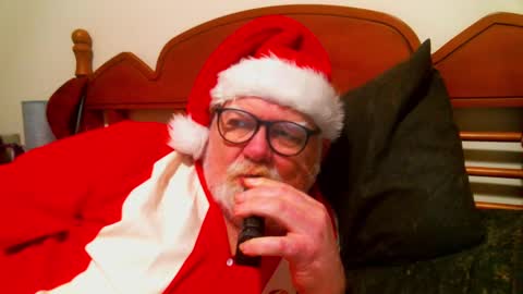 Snapshot of slydevil_sc chatting on December 22, 2024, 1:44 pm Sly online show from December 22, 2024, 1:44 pm