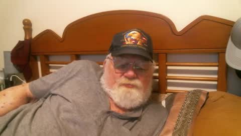 Snapshot of slydevil_sc chatting on September 17, 2025, 4:52 pm Sly online show from September 17, 2025, 4:52 pm