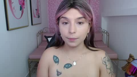 Mariana Torres online show from May 26, 2026, 1:18 pm