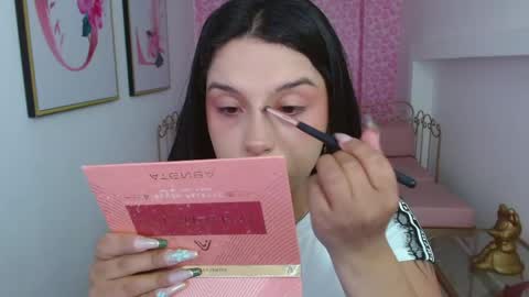 Mariana Torres online show from May 30, 2026, 1:08 pm