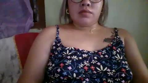 Lovewella online show from September 13, 2025, 4:23 am