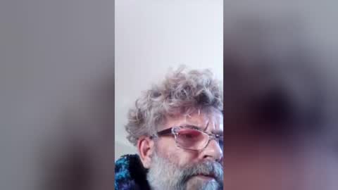 Snapshot of smalleyick69a chatting on July 11, 2026, 1:08 am smalleyick69a online show from July 11, 2026, 1:08 am
