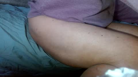 smallmalelass online show from January 7, 2025, 3:33 pm