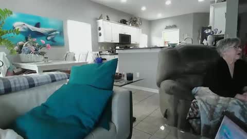 Daddy online show from February 2, 2025, 10:17 pm