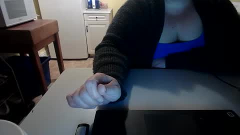 Snapshot of smalltowntrouble chatting on February 14, 2026, 1:02 am smalltowntrouble online show from February 14, 2026, 1:02 am