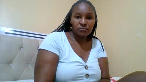 Snapshot of smartqueen1 chatting on June 17, 2026, 2:40 pm Katerina online show from June 17, 2026, 2:40 pm