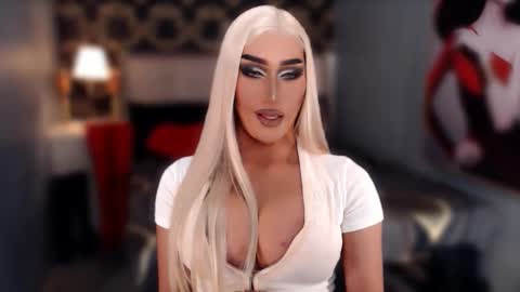 smasherqueen online show from February 6, 2026, 6:44 pm