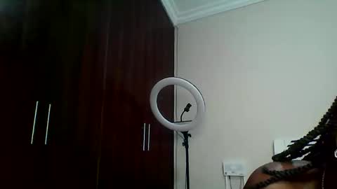 Snapshot of smiley_chocolate chatting on February 9, 2026, 9:19 pm Smiley chocolate online show from February 9, 2026, 9:19 pm