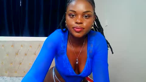 Snapshot of smiley_chocolate chatting on February 25, 2026, 8:35 am Smiley chocolate online show from February 25, 2026, 8:35 am