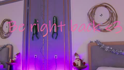 Snapshot of smiley_mia_ chatting on January 10, 2025, 8:18 am Mia online show from January 10, 2025, 8:18 am