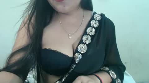 Snapshot of smiley_queen99 chatting on May 16, 2026, 10:36 am smiley online show from May 16, 2026, 10:36 am