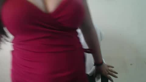 Snapshot of smiley_queen99 chatting on May 19, 2026, 3:46 am smiley online show from May 19, 2026, 3:46 am