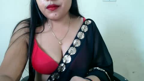 Snapshot of smiley_queen99 chatting on July 3, 2026, 7:48 am smiley online show from July 3, 2026, 7:48 am