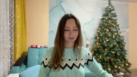 smiling_riddle online show from December 27, 2024, 12:45 pm