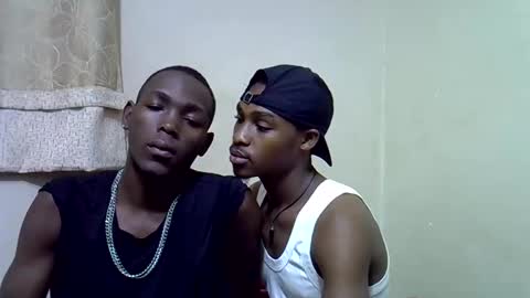 smilzzz online show from April 14, 2026, 5:13 am