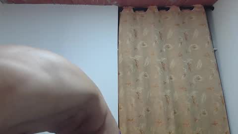 Snapshot of smith_gael chatting on December 14, 2025, 10:58 pm Smith Gael online show from December 14, 2025, 10:58 pm