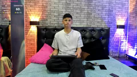 Snapshot of smith_luxe chatting on May 23, 2026, 8:46 pm Smith online show from May 23, 2026, 8:46 pm
