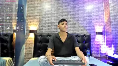 Snapshot of smith_luxe chatting on May 25, 2026, 7:09 pm Smith online show from May 25, 2026, 7:09 pm