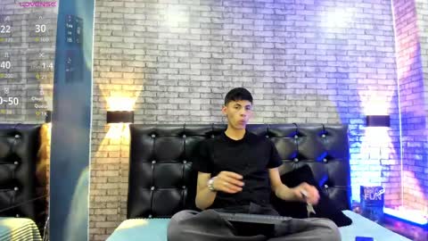 Snapshot of smith_luxe chatting on June 1, 2026, 7:15 pm Smith online show from June 1, 2026, 7:15 pm